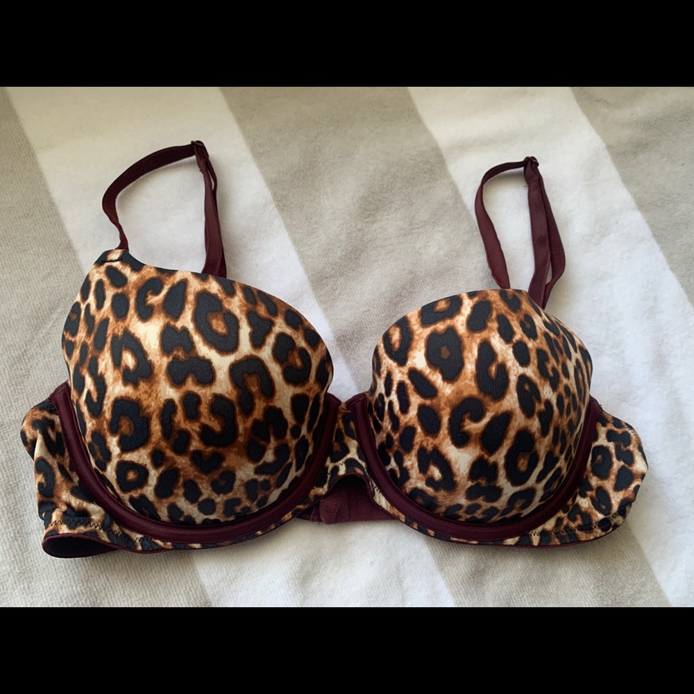 Victoria’s Secret PINK Cheetah Bra